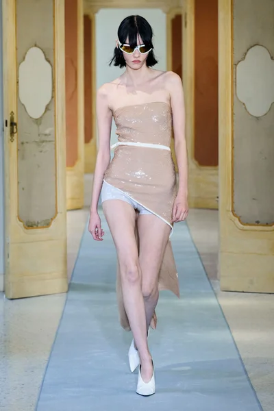 Look 41